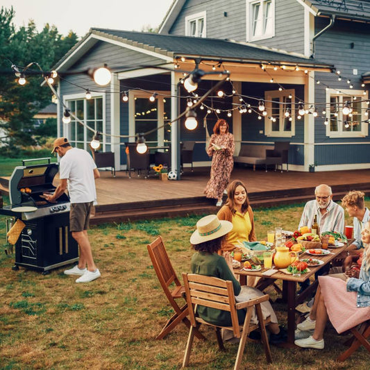 How to Host the Perfect Backyard BBQ Party