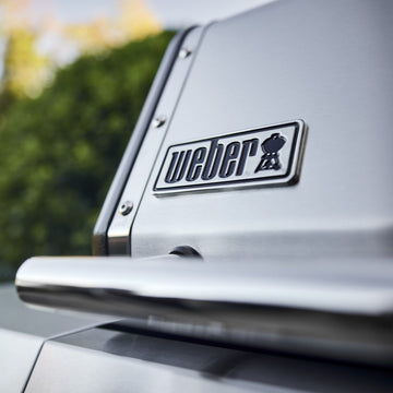 Weber BBQ vs. Traditional Grills: What Makes Weber Stand Out?