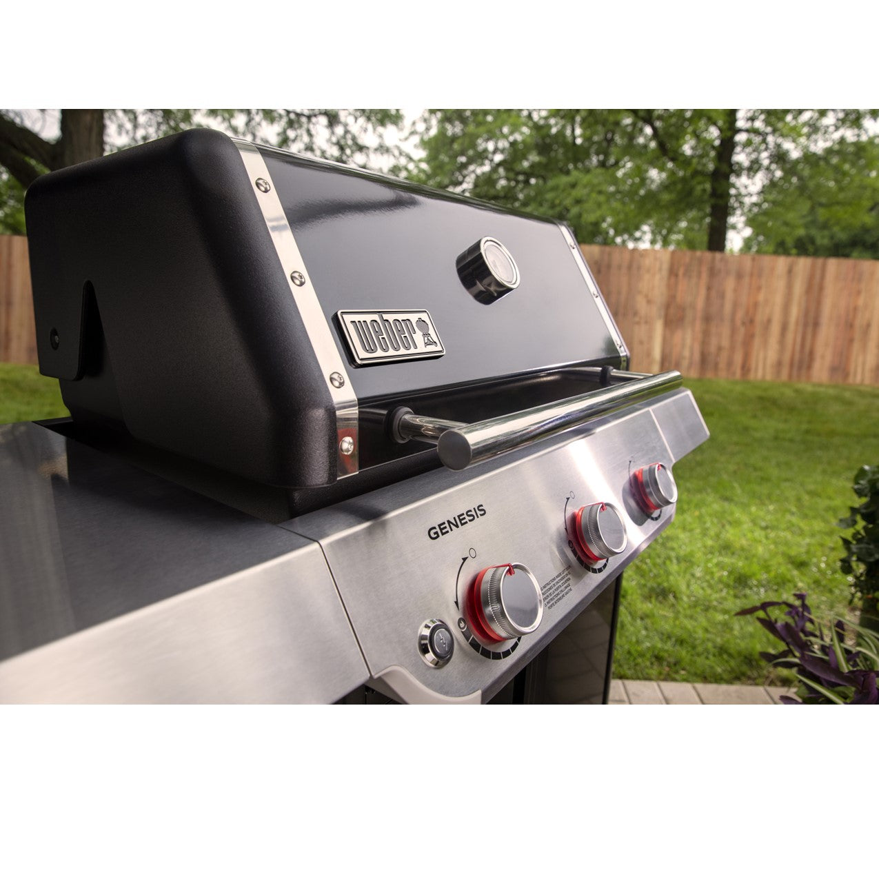 Weber Genesis E-315 Gas Grill Canada | Luxe Barbeque Company Winnipeg