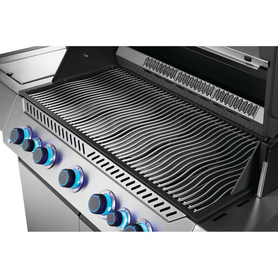 Napoleon Prestige 665 Connected RSIB Gas Grill Canada | Luxe Barbeque Company Winnipeg