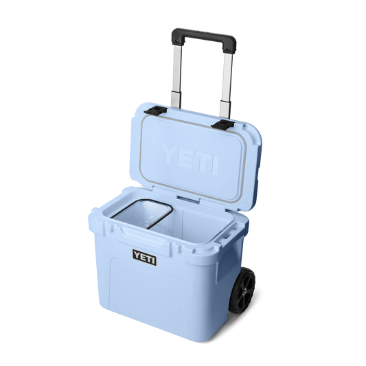 Yeti Roadie 32 Rolling Wheeled Cooler - Big Sky Blue