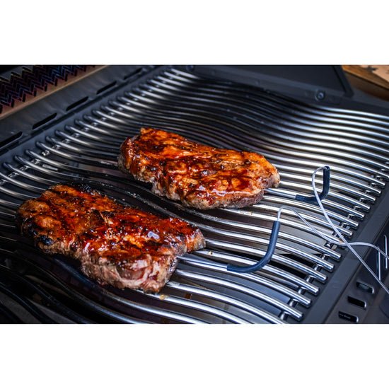 Napoleon Prestige 500 Connected Gas Grill Canada | Luxe Barbeque Company Winnipeg