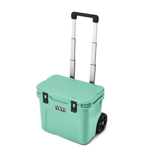 Yeti Roadie 32 Rolling Wheeled Cooler - Seafoam
