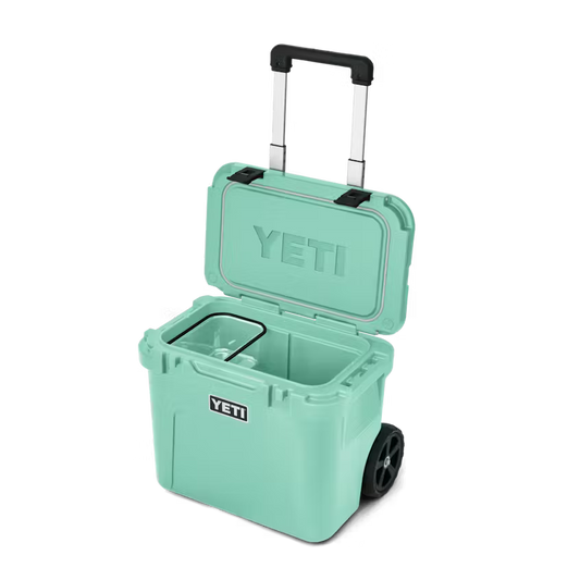 Yeti Roadie 32 Rolling Wheeled Cooler - Seafoam
