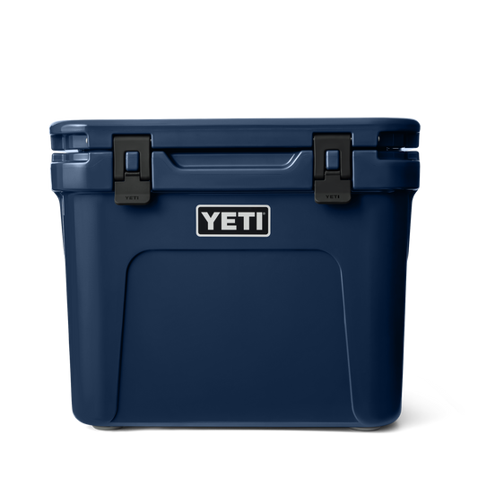 Yeti Roadie 32 Rolling Wheeled Cooler - Navy