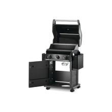 Napoleon Rogue 425 Gas Grill - Ambiance