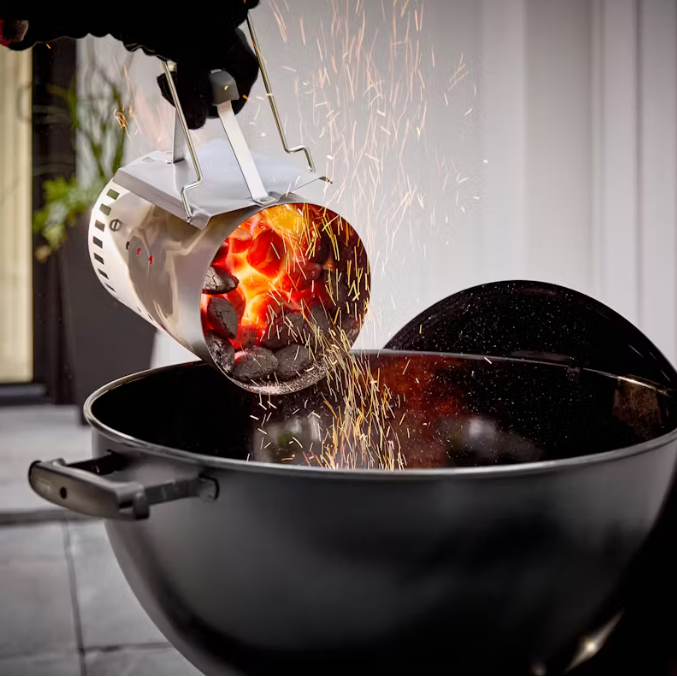 Weber 22" Original Kettle Stealth Edition Canada | Luxe Barbeque Company Winnipeg