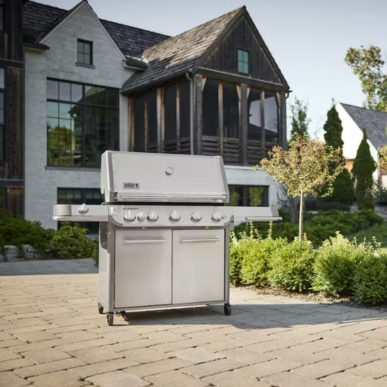 Weber Summit FS38 S Gas Grill Canada | Luxe Barbeque Company Winnipeg