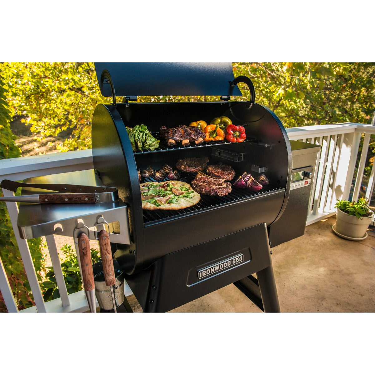 Traeger Grill | Ironwood 650 D2 | Luxe Barbeque Company Winnipeg | Canada