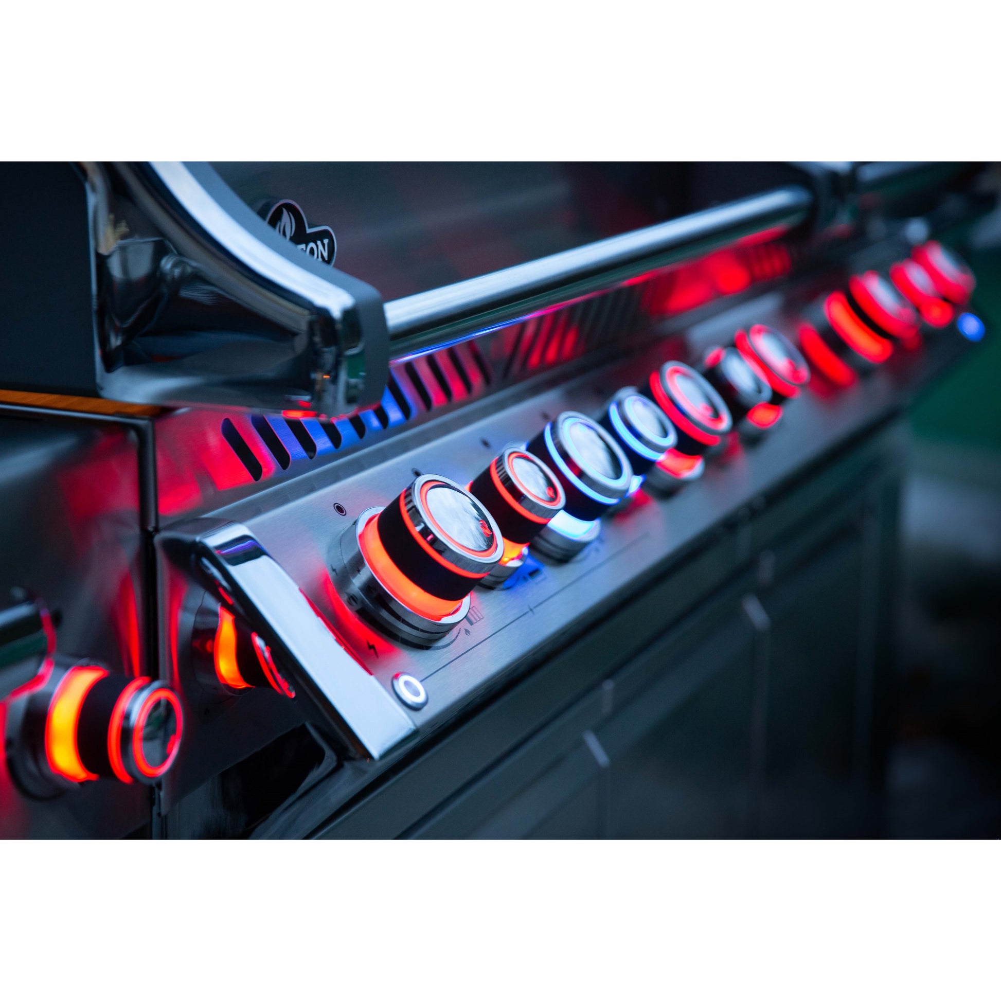 Napoleon Prestige Pro 825 Gas Grill Napoleon BBQ Luxe Barbeque