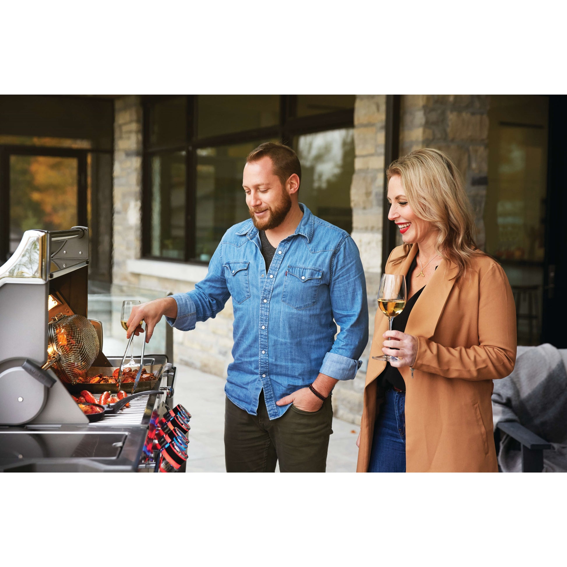 Napoleon Prestige Pro 500 Gas Grill Canada | Luxe Barbeque Company Winnipeg