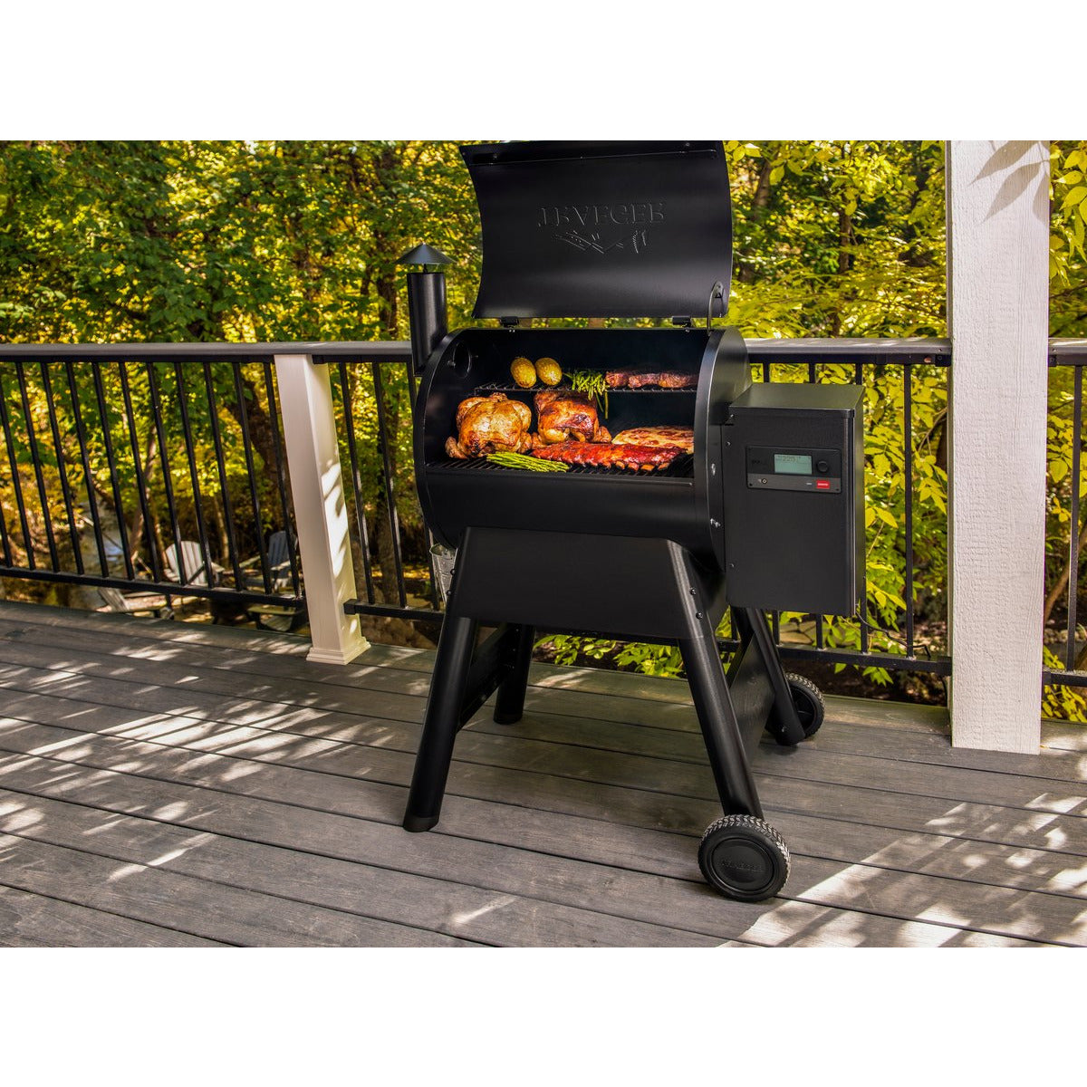 Traeger Grill Pro 575 D2 | WiFi Pellet Grill | Luxe Barbeque Company Winnipeg, Canada