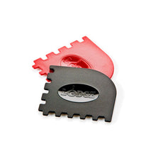 Lodge Grill pan Scrapper Red and Black